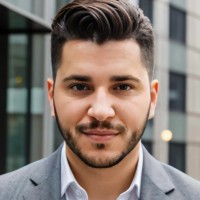 Zoltán Molnár Email