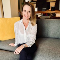 Christél Bezou Email