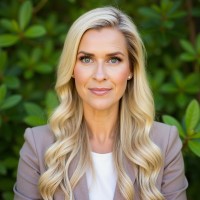 Pinnacle Peak Human Resources Employee Rhiana Barr's profile photo