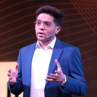 Decode Age Employee Darshit Patel's profile photo