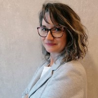 Simone Bosch Email