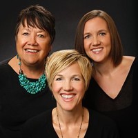 Coldwell Banker Global Luxury Employee the Engstrom Becky's profile photo
