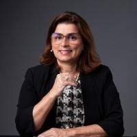 Fatima Lopes Email