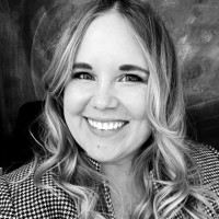 Lauren MacLeod Email & Phone Number