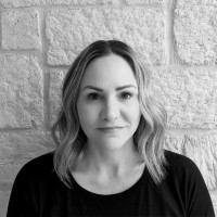 Amanda Collins Email