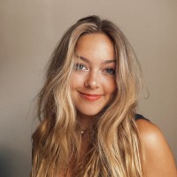 Infinity Pool Solutions Employee Julia Anderson's profile photo