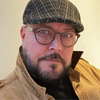 Ron van Dijk Email