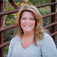 American Express Employee Jill March's profile photo