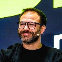 Florian Blüchel Email & Phone Number