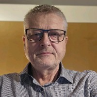 Henrik Munch Email