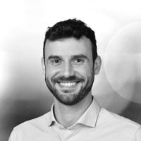 Dominik Schmid Email