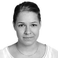 Éva Sipos Email