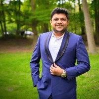 Summit Ford Employee Shah Aziz's profile photo