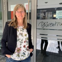 Michaela Lehnert Email
