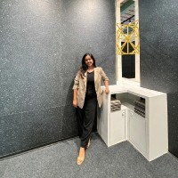 Rashmi Umradiya Email