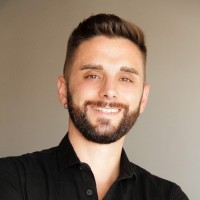 Knocking Employee Juan Sianca's profile photo