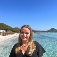Axelle Roustain Email