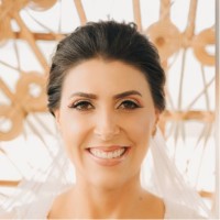 Larissa Bortolotto Email