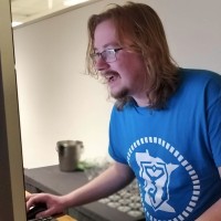 Mark Holmquist Email