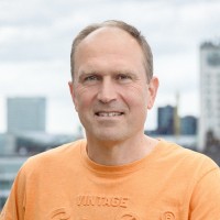 Jonatan Schloss Email