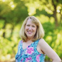 Summit Marketing Employee Michelle Noyes's profile photo