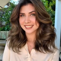 Caroline Miranda Correa Email