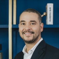 Luis G. Vargas Email