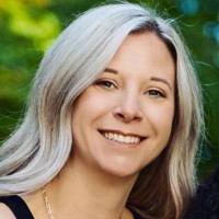 Sarah Robertson Email & Phone Number
