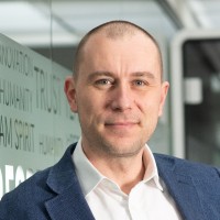 Martin Kršňák Email