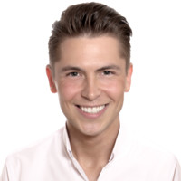 Stefan Bisoux Email