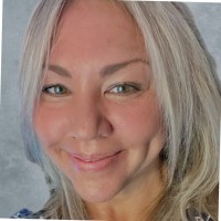 Dayna Ganss Email & Phone Number