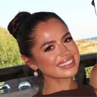 Shiseido Cosmetics Employee Isobel Short's profile photo
