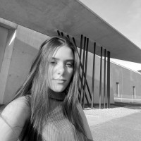 Luiza Junqueira Email