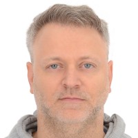 Huda Beauty Employee Daniel Keating's profile photo