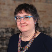 Neus López Email