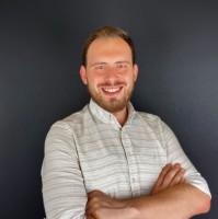 Halil Akar Email