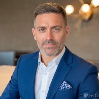 KiPcreating Employee Max Pardo's profile photo