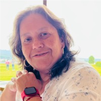 Eliana Constanza Medina Pabuence Email