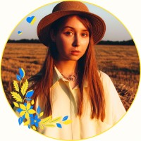 Yelyzaveta Onyshchenko Email