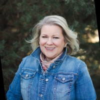 Lauren Wiuff Email & Phone Number