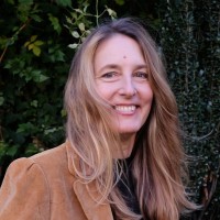 HarperOne, an imprint of HarperCollins Publishers Employee Elizabeth Mitchell's profile photo