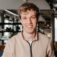 Henrik Seest Email