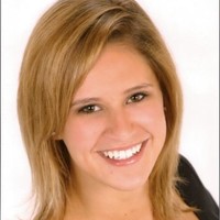 Displayit Inc. Employee Emma Reisinger's profile photo