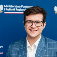 Krzysztof Michnicz Email