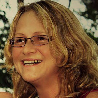 TOUCHSTONE ESSENTIALS Employee Susan Pickett's profile photo