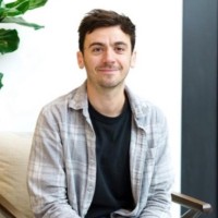 HubSpot Employee Peter Nicholls's profile photo