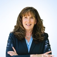Raymond James Employee Lynn Crpc's profile photo
