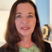 Laura Pierce Email & Phone Number