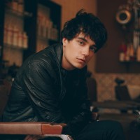Multiple Packages Employee Alex Hales's profile photo