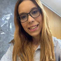 Vanessa Vaz Email